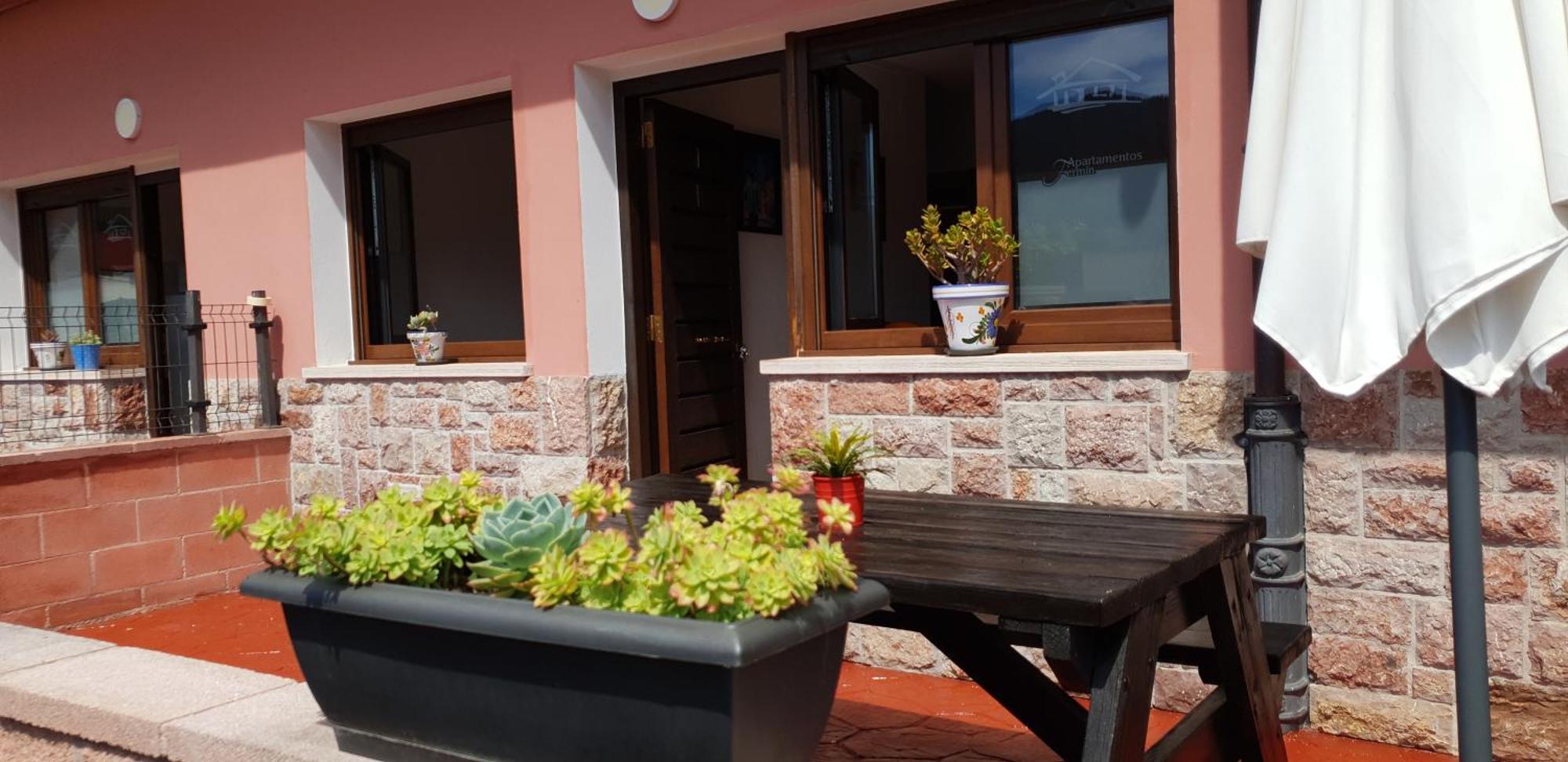 Apartamentos Fermin Onís Kültér fotó